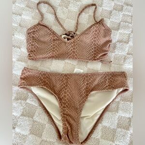 Swim suit size medium like new Hula Honey